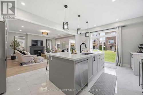 56 Robin Trail, Scugog, ON - Indoor Photo Showing Kitchen With Upgraded Kitchen