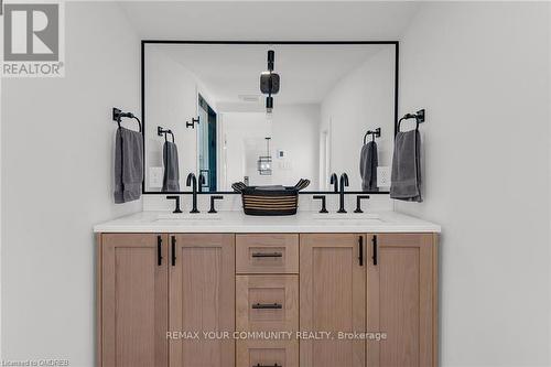 1379 Caroline Street, Burlington, ON - Other