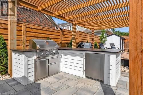 1379 Caroline Street, Burlington, ON - Indoor Photo Showing Kitchen