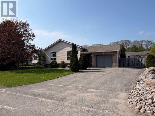86 OXLEY DRIVE  Penetanguishene, ON L9M 1W1