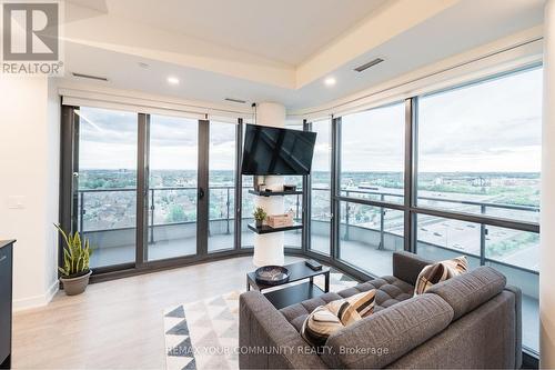1002 - 120 Eagle Rock Way, Vaughan, ON - Indoor