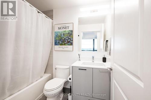 1002 - 120 Eagle Rock Way, Vaughan, ON - Indoor Photo Showing Bathroom