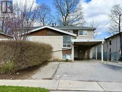 UPPER - 17 REGATTA CRESCENT Toronto, ON M2R 2X7