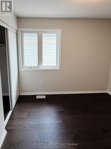 18 Gordon Drive, New Tecumseth, ON - Indoor Photo Showing Other Room