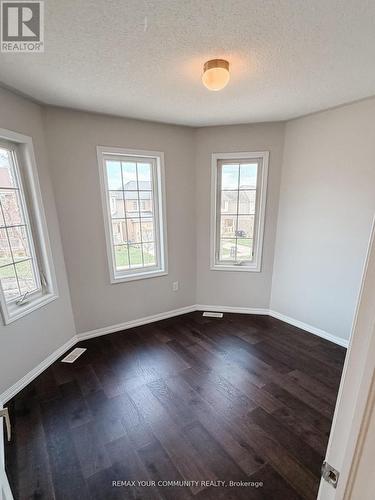 18 Gordon Drive, New Tecumseth, ON - Indoor Photo Showing Other Room