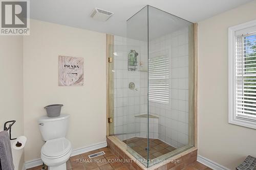 23 Cranberry Lane, Aurora, ON - Indoor Photo Showing Bathroom
