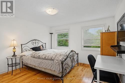 23 Cranberry Lane, Aurora, ON - Indoor Photo Showing Bedroom