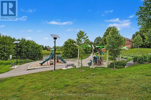 23 Cranberry Lane, Aurora, ON - Outdoor