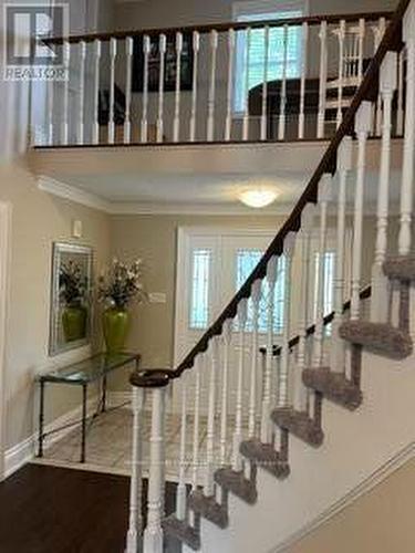 23 Cranberry Lane, Aurora, ON - Indoor Photo Showing Other Room