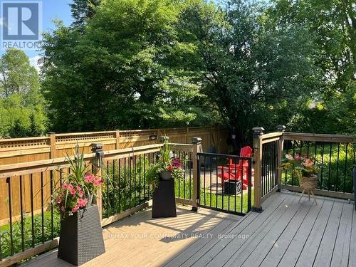 23 Cranberry Lane, Aurora, ON - Outdoor With Deck Patio Veranda