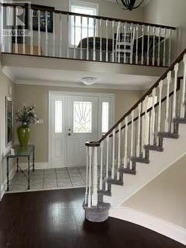 23 Cranberry Lane, Aurora, ON - Indoor Photo Showing Other Room