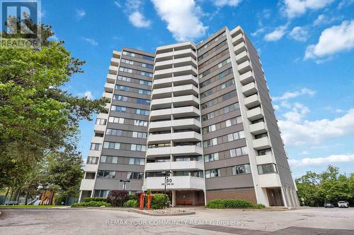 801 - 150 NEPTUNE DRIVE  Toronto, ON M6A 2Y9