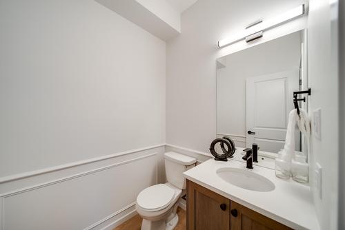 11121 62 Street, Edmonton, AB - Indoor Photo Showing Bathroom