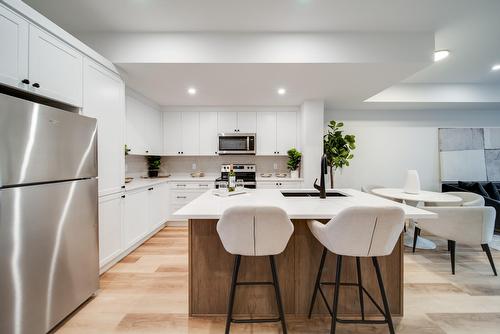 11121 62 Street, Edmonton, AB - Indoor Photo Showing Kitchen With Stainless Steel Kitchen