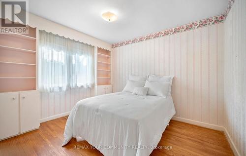 628 Shenandoah Drive, Mississauga, ON - Indoor Photo Showing Bedroom