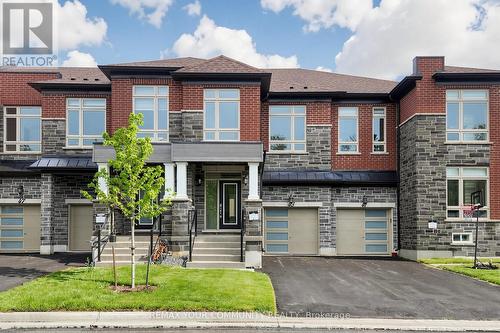 43 SCHMELTZER CRESCENT  Richmond Hill, ON L4E 1K9
