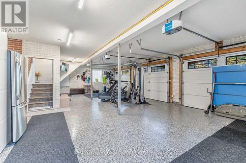 6743 3Rd Line, New Tecumseth, ON - Indoor Photo Showing Garage