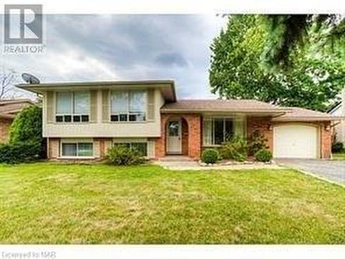 3237 Corry Crescent S, Niagara Falls, ON - Outdoor With Facade