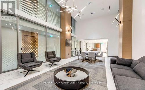 408 - 15 Queens Quay E, Toronto, ON - Indoor Photo Showing Living Room
