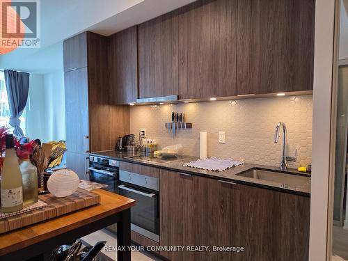 408 - 15 Queens Quay E, Toronto, ON - Indoor Photo Showing Kitchen With Upgraded Kitchen