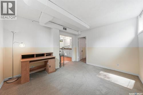 627 9Th Avenue N, Saskatoon, SK - Indoor Photo Showing Other Room