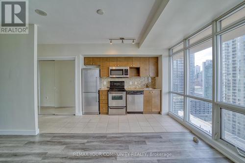 2809 - 11 Brunel Court, Toronto, ON - Indoor Photo Showing Kitchen