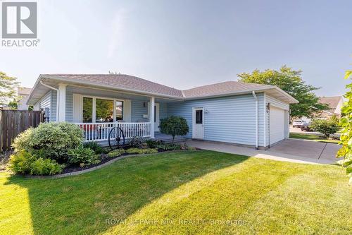 15 FOXHILL CRESCENT  St. Catharines (Rykert/Vansickle), ON L2S 3T9