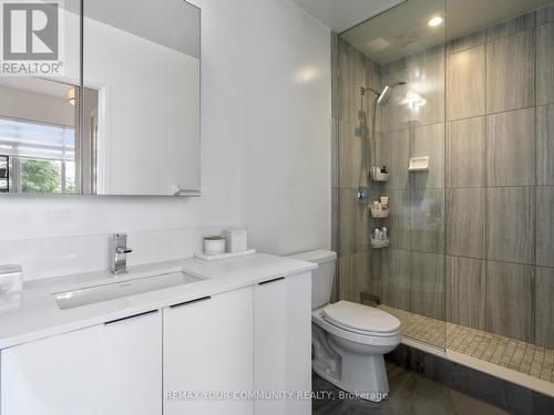 3pc ensuite with glass shower - 1012 - 99 Eagle Rock Way, Vaughan, ON - Indoor Photo Showing Bathroom
