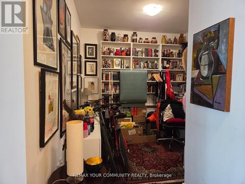 815 - 39 Queens Quay E, Toronto, ON - Indoor