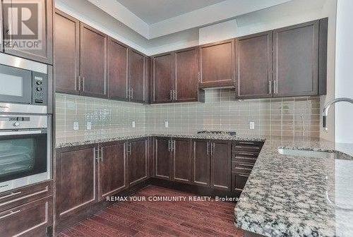 815 - 39 Queens Quay E, Toronto, ON - Indoor Photo Showing Kitchen