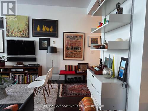 815 - 39 Queens Quay E, Toronto, ON - Indoor