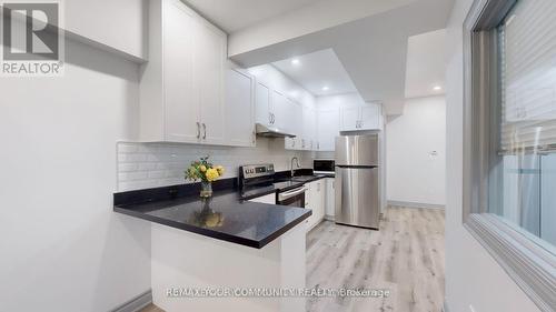 C - 586 PARLIAMENT STREET , Toronto, Ontario M4X 1P8 3
