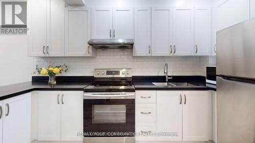 C - 586 PARLIAMENT STREET , Toronto, Ontario M4X 1P8 5