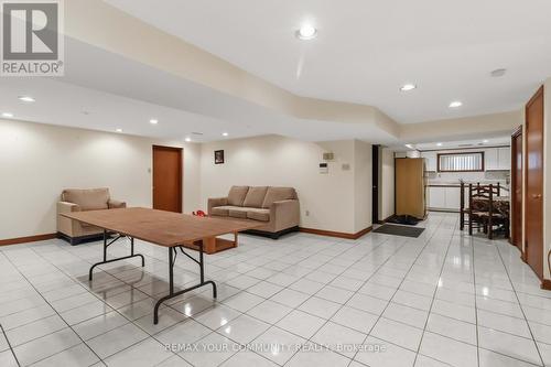 17 Harris Crescent, Vaughan, ON - Indoor Photo Showing Other Room