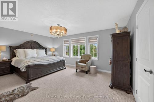 68 Garinger Crescent, Hamilton, ON - Indoor Photo Showing Bedroom