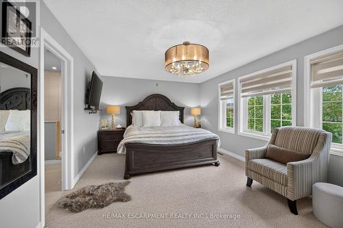 68 Garinger Crescent, Hamilton, ON - Indoor Photo Showing Bedroom
