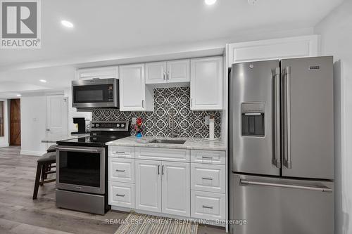 68 Garinger Crescent, Hamilton, ON - Indoor Photo Showing Kitchen With Stainless Steel Kitchen