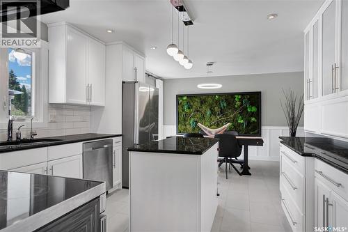 217 Mount Allison Crescent, Saskatoon, SK - Indoor Photo Showing Kitchen With Upgraded Kitchen