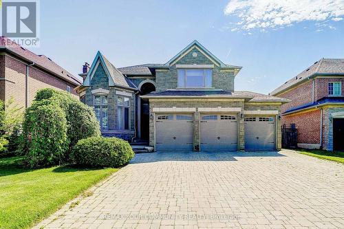7 FERN AVENUE  Richmond Hill, ON L4B 3R7