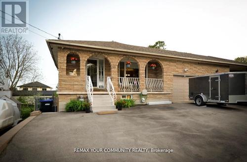 56 JAMES STREET  Bradford West Gwillimbury, ON L3Z 2B4