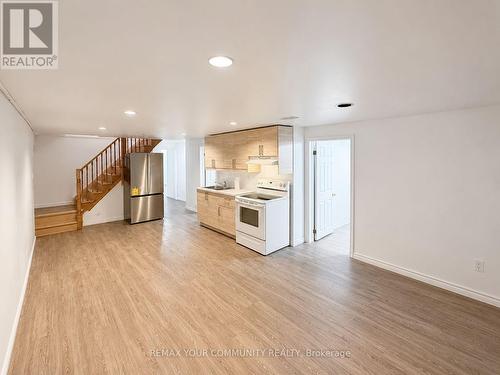 LOWER UNIT - 77 BESWICK DRIVE , Newmarket, Ontario L3Y 1E8 3