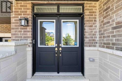 92 Holyrood Crescent, Vaughan, ON -  With Exterior
