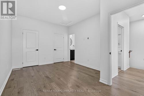 92 Holyrood Crescent, Vaughan, ON - Indoor Photo Showing Other Room