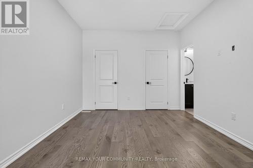 92 Holyrood Crescent, Vaughan, ON - Indoor Photo Showing Other Room