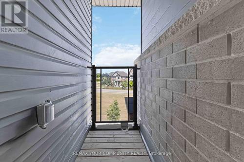 92 Holyrood Crescent, Vaughan, ON - Outdoor With Exterior