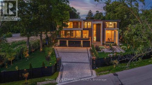 35 Riverside Boulevard, Vaughan, ON - Outdoor