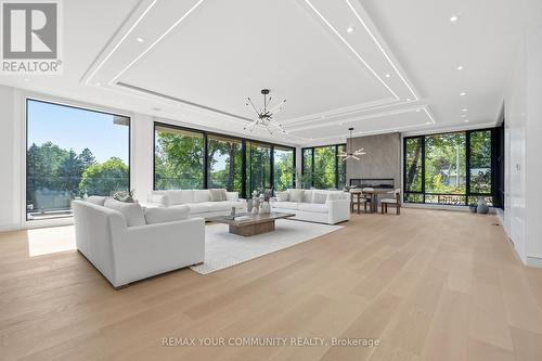 35 Riverside Boulevard, Vaughan, ON - Indoor