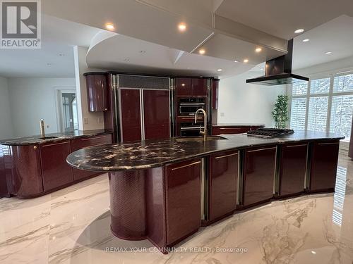 76 Silver Fox Place, Vaughan, ON - Indoor Photo Showing Kitchen