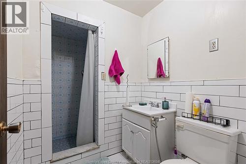 2059 Lesperance, Tecumseh, ON - Indoor Photo Showing Bathroom