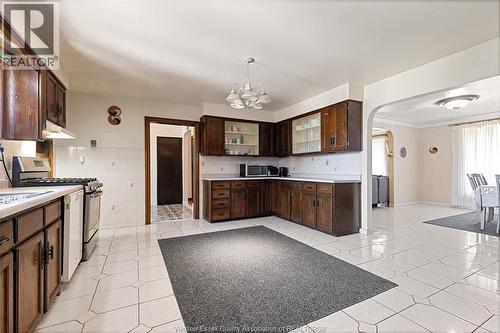 2059 Lesperance, Tecumseh, ON - Indoor Photo Showing Kitchen